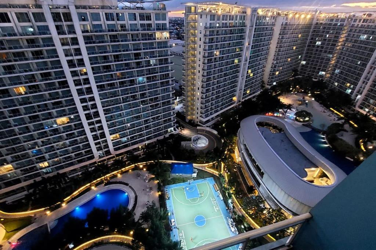 Others 2, PENTHOUSE at Maldives, Azure with 2 Rooms for 6, Parañaque