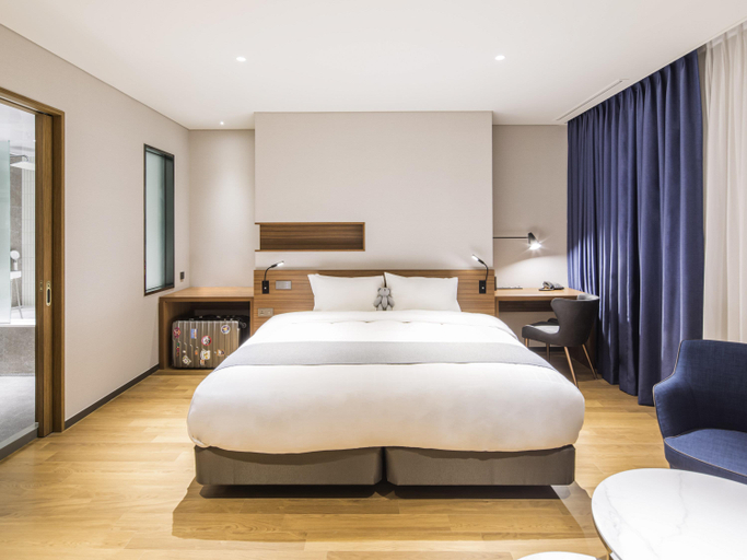 Others 3, ibis Ambassador Suwon, Suwon