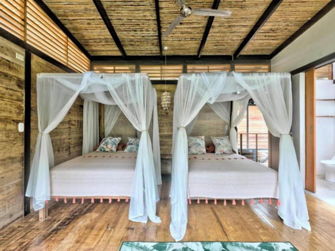 Room 2, La Shamana Ecolodge, Talamanca