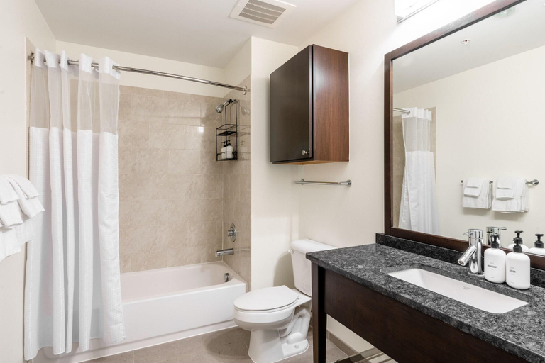 Bathroom 4, Kasa Alexandria Washington, Alexandria