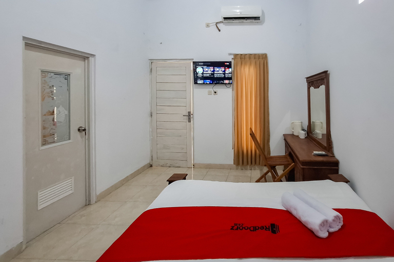 Bedroom 5, RedDoorz Syariah @ Jepara City, Jepara