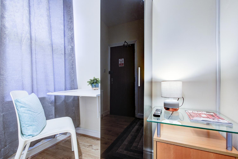 Others 5, OAT Homes, London