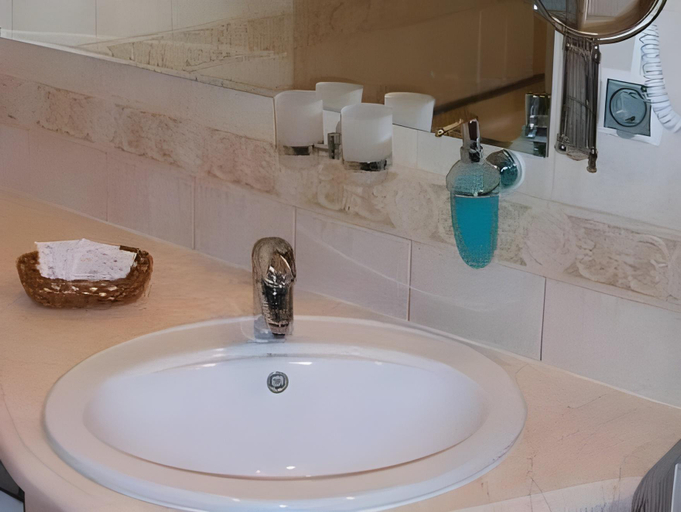 Bathroom 3, Onegin Hotel, Ivanovo