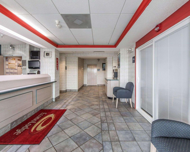 Public Area 2, Econo Lodge Morristown West, Hamblen