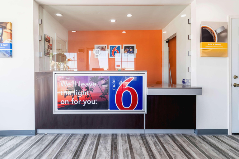 Public Area 2, Motel 6 Barstow, CA - Route 66, San Bernardino