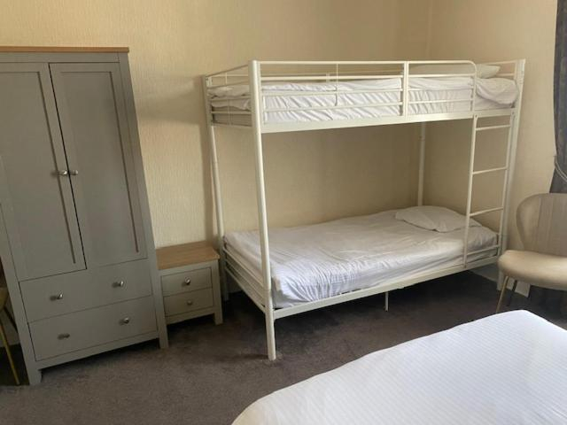 Bedroom 2, Stags Head Hotel, Cumbria