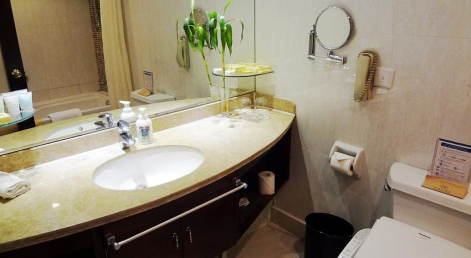 Bedroom 2, Grand Regency Hotel Qingdao, Qingdao