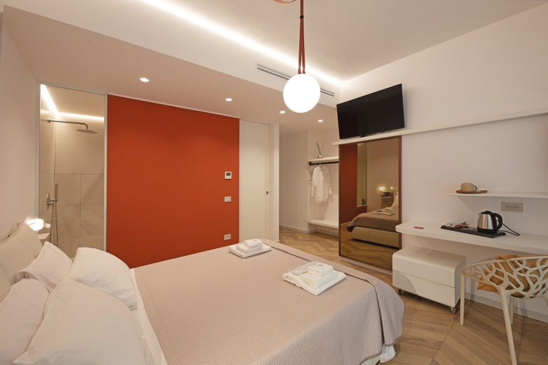 Room 4, Elisea Your City Escape, Bari
