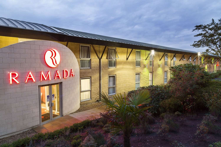 Exterior & Views 2, Ramada by Wyndham Oxford, Oxfordshire