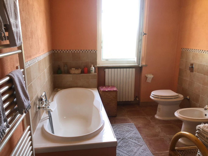 Others 4, Casa Matilde, Mantua