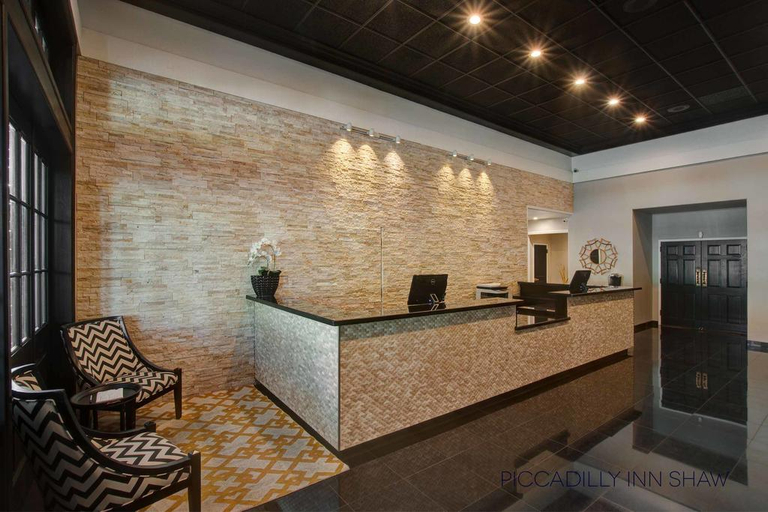 Public Area 2, Hotel Piccadilly, Fresno