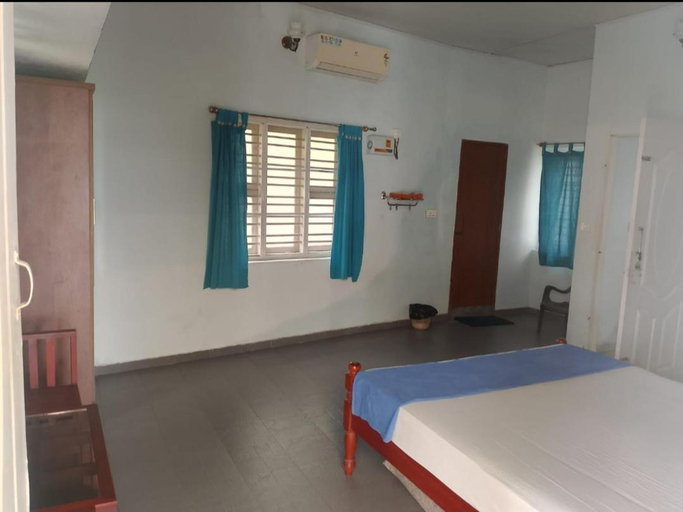 Bedroom 3, Sun n Tan Beach Home stay, Kannur