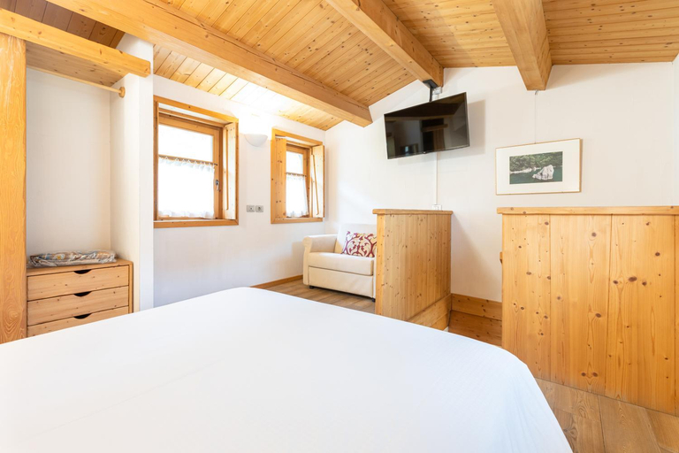 Bedroom 2, La Fiorida Agri Relais, Sondrio