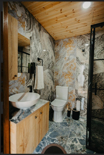 Bathroom 4, efedagsuit, Ardeşen