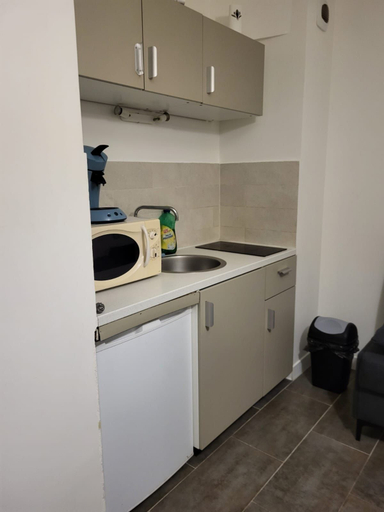 Private kitchen, Bel air flat, Alpes-Maritimes