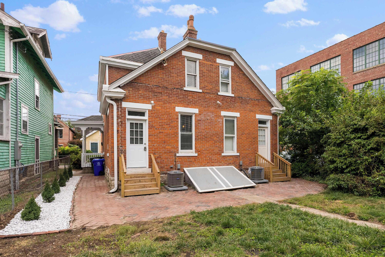 Exterior & Views 2, German Charm 2 Sophistication!, Franklin