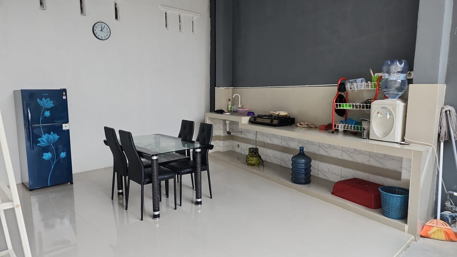 Others 4, Azka house, Pekanbaru