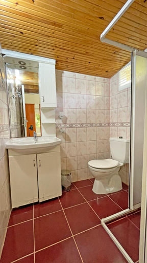Bathroom 3, Garden Pansiyon Cıralı, Kemer