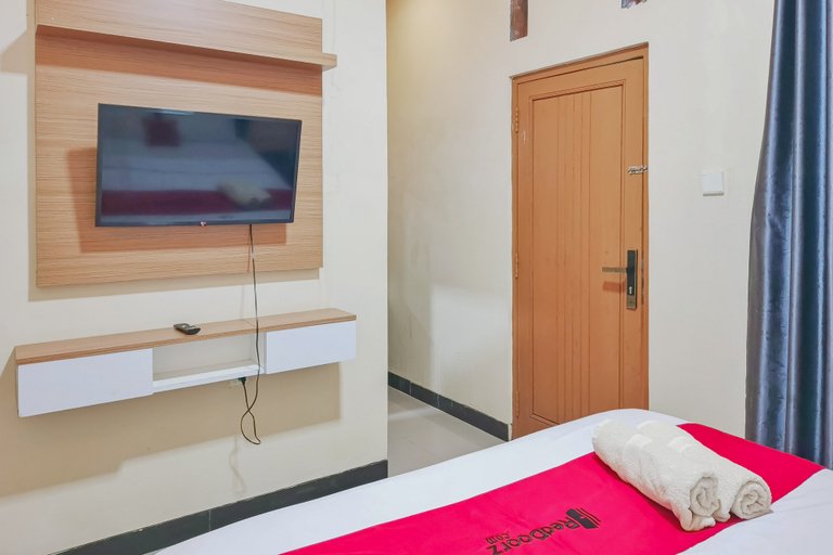 Others 5, RedDoorz @ Guciwan Hotel near Objek Wisata Guci, Tegal