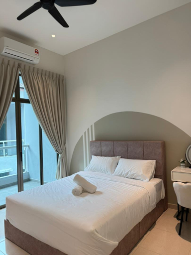 Bedroom 4, RR MUGUANG VILLA, Malacca City