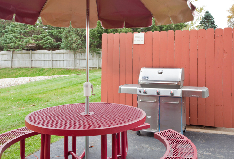 Exterior & Views 2, Candlewood Suites ROCKFORD, Winnebago