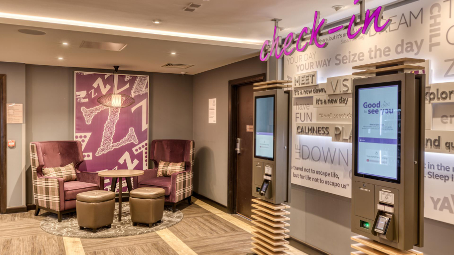 Public Area, Premier Inn Cambridge City Centre - Corn Exchange/Lion Yard, Cambridgeshire