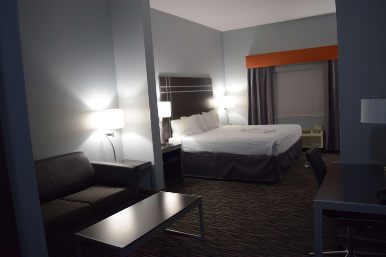 Bedroom 3, Best Western Elkhart Inn & Suites, Elkhart