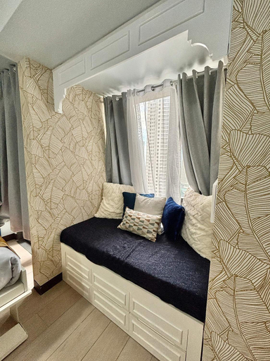 Others 4, Greenbelt Hamilton Makati - by ES Elite Suites, Makati City