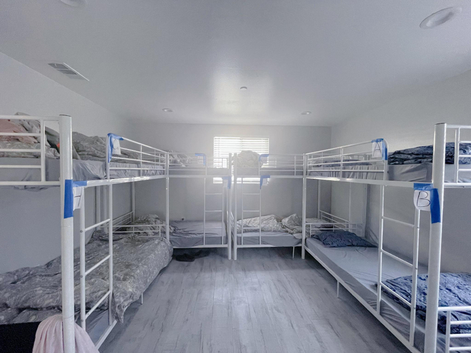 Others 1, LA modern hostel, Los Angeles