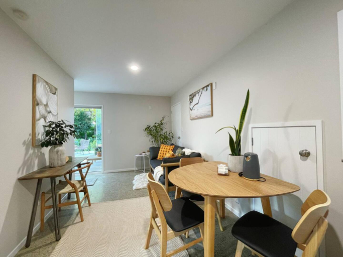Others 3, Garden holiday home, Waitakere