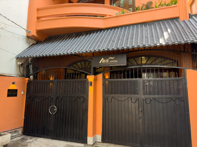 Others 3, AIRIE LIVING, District 1