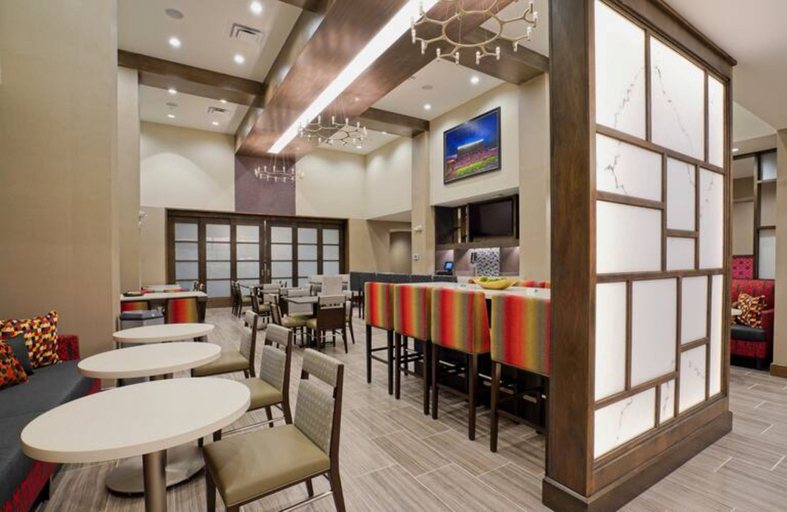 Food & Drinks 5, Hampton Inn & Suites By Hilton Lubbock University, Lubbock