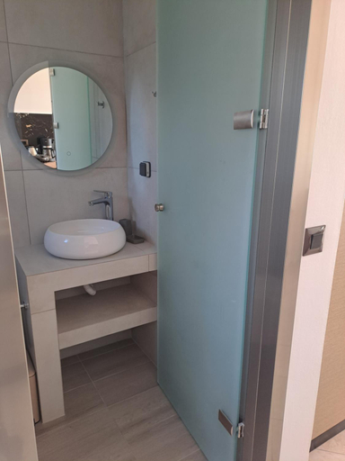 Bathroom 3, Bratis Apartments, Ionian Islands