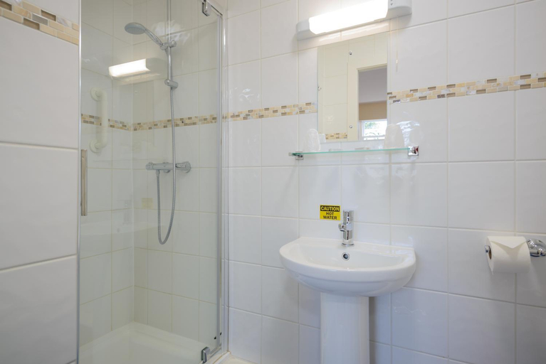 Bathroom 3, Somerset Hotel, Conwy
