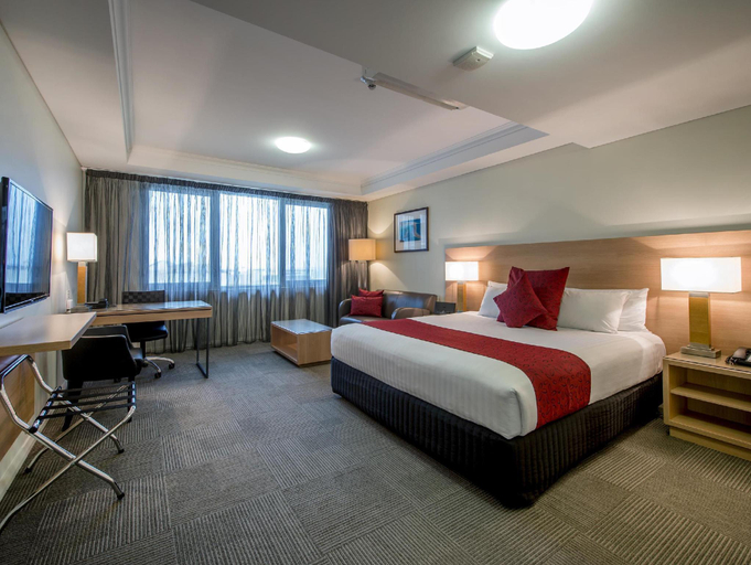 Bedroom 3, Bunbury Hotel Koombana Bay, Bunbury