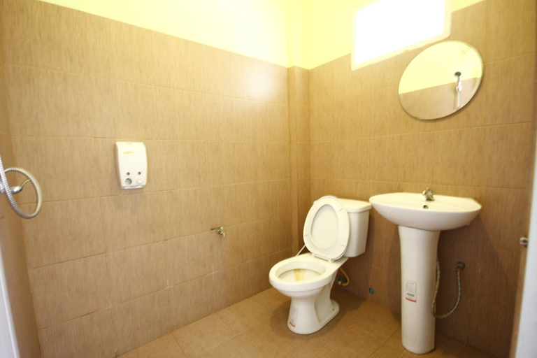 Bathroom 3, Mee Rak Resort, Bang Lamung