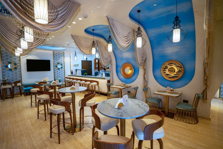 Food & Drinks 5, Velero Doha, Lusail