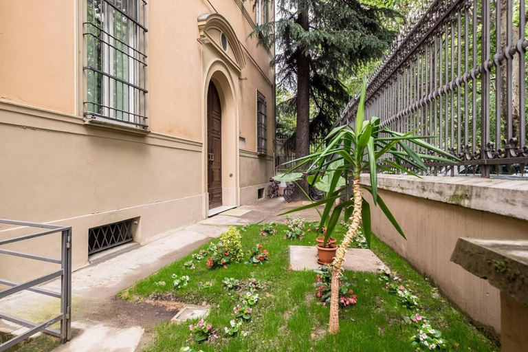 Others 3, Dorothy Home, Bologna