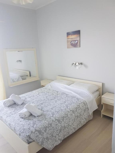 Others 4, Paradisus Apartments, Ionian Islands
