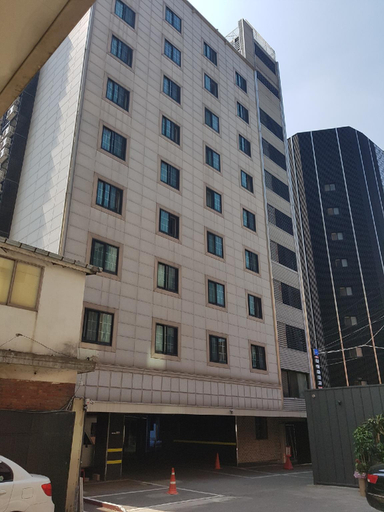 Others 3, Inus Motel, Gandong
