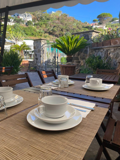 Others 4, B&B Lunaponzese-Ponza centro, Latina