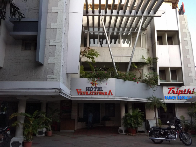 Others 5, Hotel Venkateswara, Thiruvananthapuram