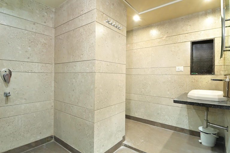 Bathroom 4, Hari Piorko Grand, Delhi