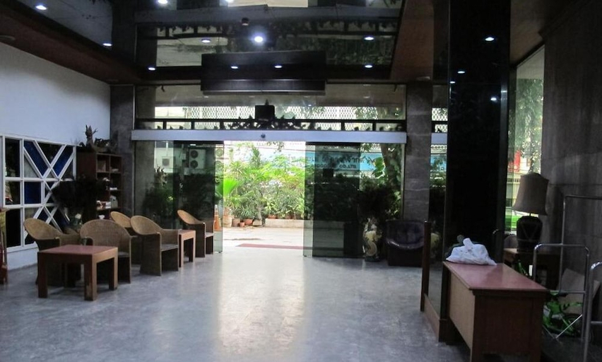Public Area 2, Tongpoon Hotel, Pathum Wan