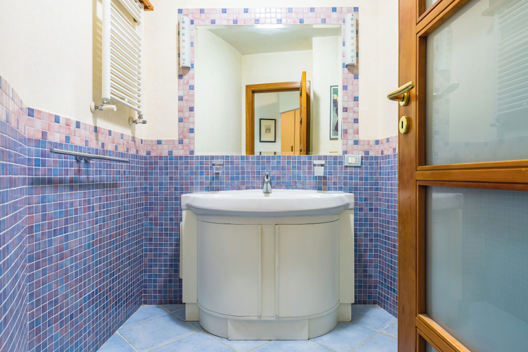 Bathroom 4, Giardino Margherita by Napoliapartments, Napoli
