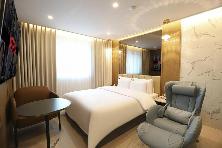 Bedroom 3, Cheongju Rosy Hotel, Cheongju