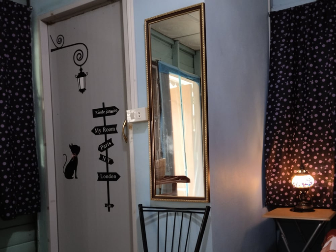Bathroom 3, Ban Kru Ae Homestay, Don Muang