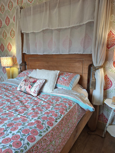 Others 2, Private Suite at Llanddinog House near Solva, Pembrokeshire