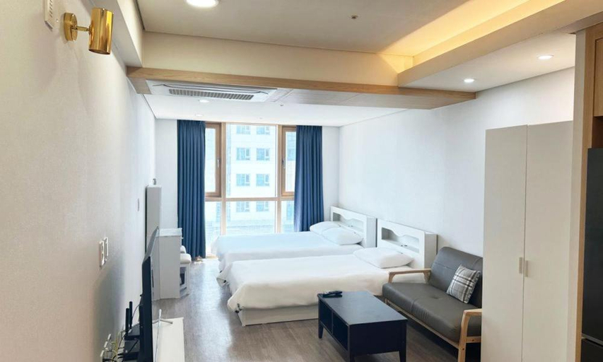 Bedroom 3, Centum City Hotel, Haeundae