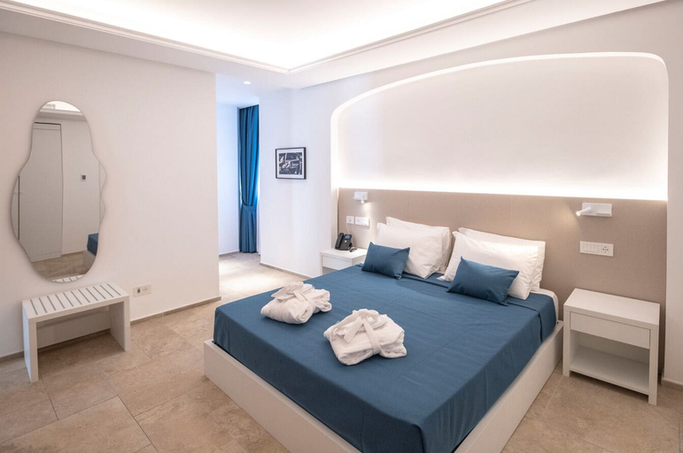 Room 2, Hotel Palazzo Antonietta, Salerno